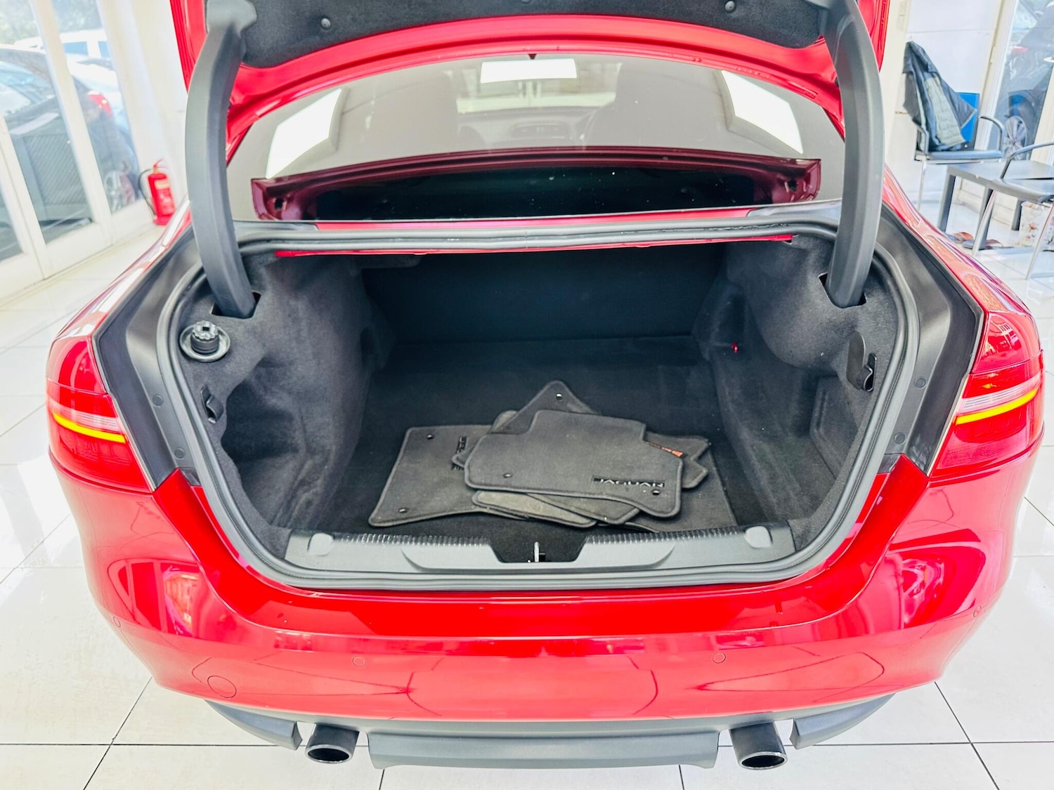 Used Jaguar XE 2017 for sale - 77957937: Photo 36