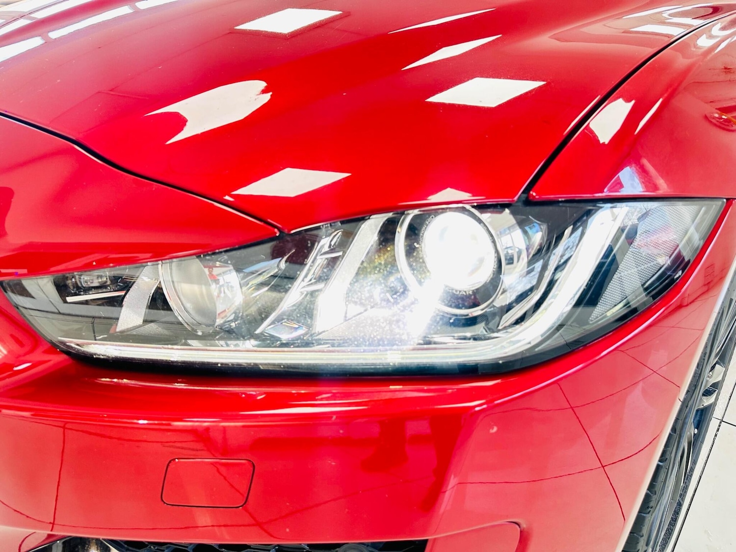 Used Jaguar XE 2017 for sale - 77957937: Photo 37