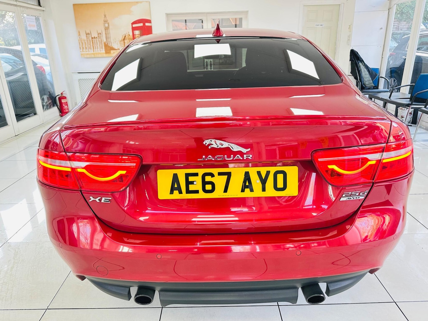 Used Jaguar XE 2017 for sale - 77957937: Photo 6
