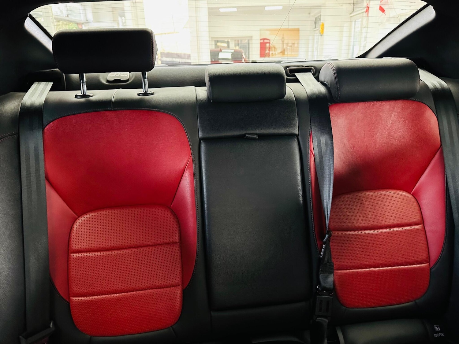 Used Jaguar XE 2017 for sale - 77957937: Photo 9