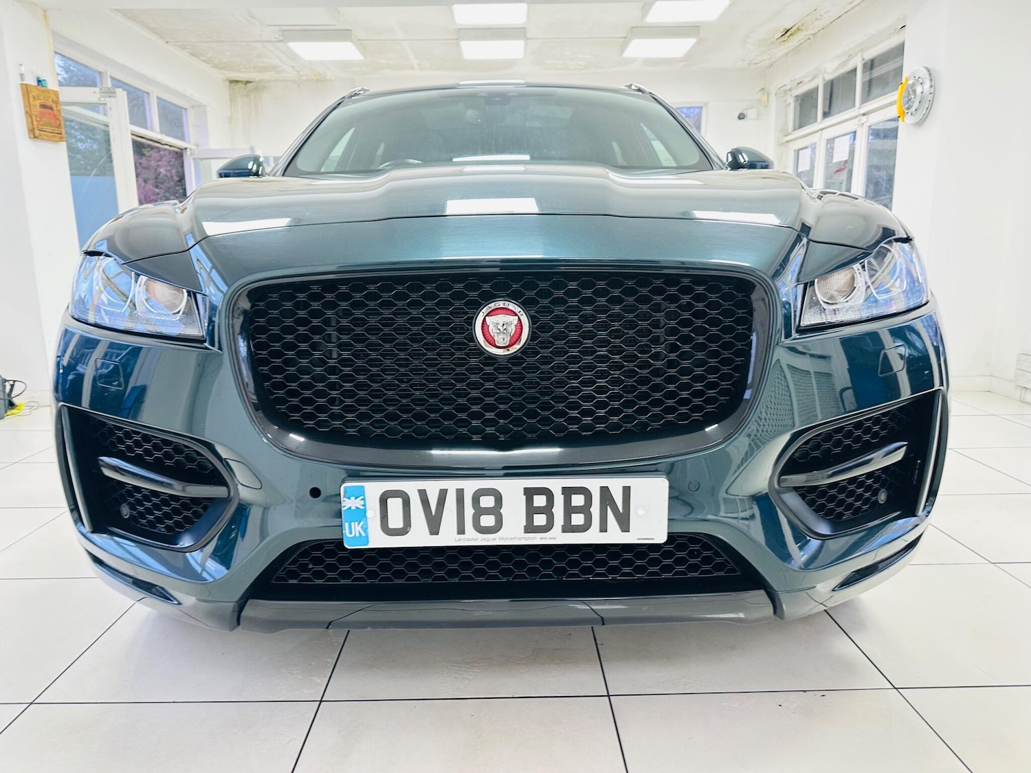 Used Jaguar F-Pace 2018 for sale - 77478849: Photo 3