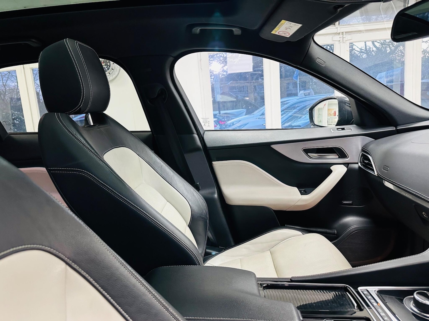 Used Jaguar F-Pace 2018 for sale - 77478849: Photo 30