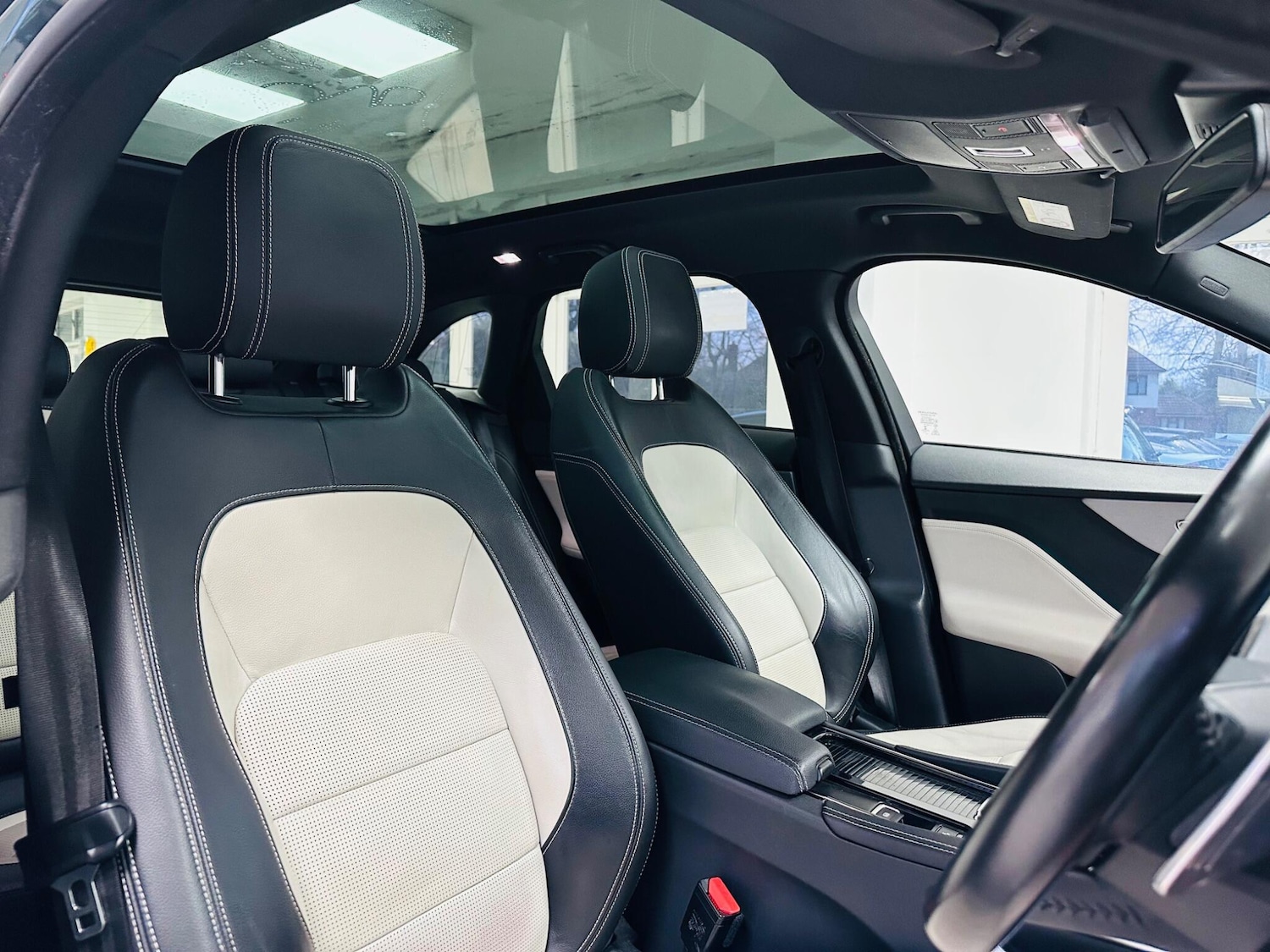 Used Jaguar F-Pace 2018 for sale - 77478849: Photo 31