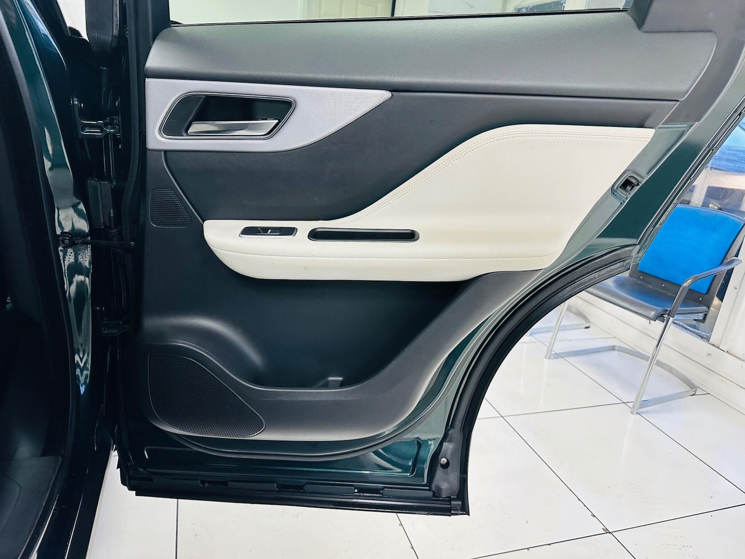 Used Jaguar F-Pace 2018 for sale - 77478849: Photo 32