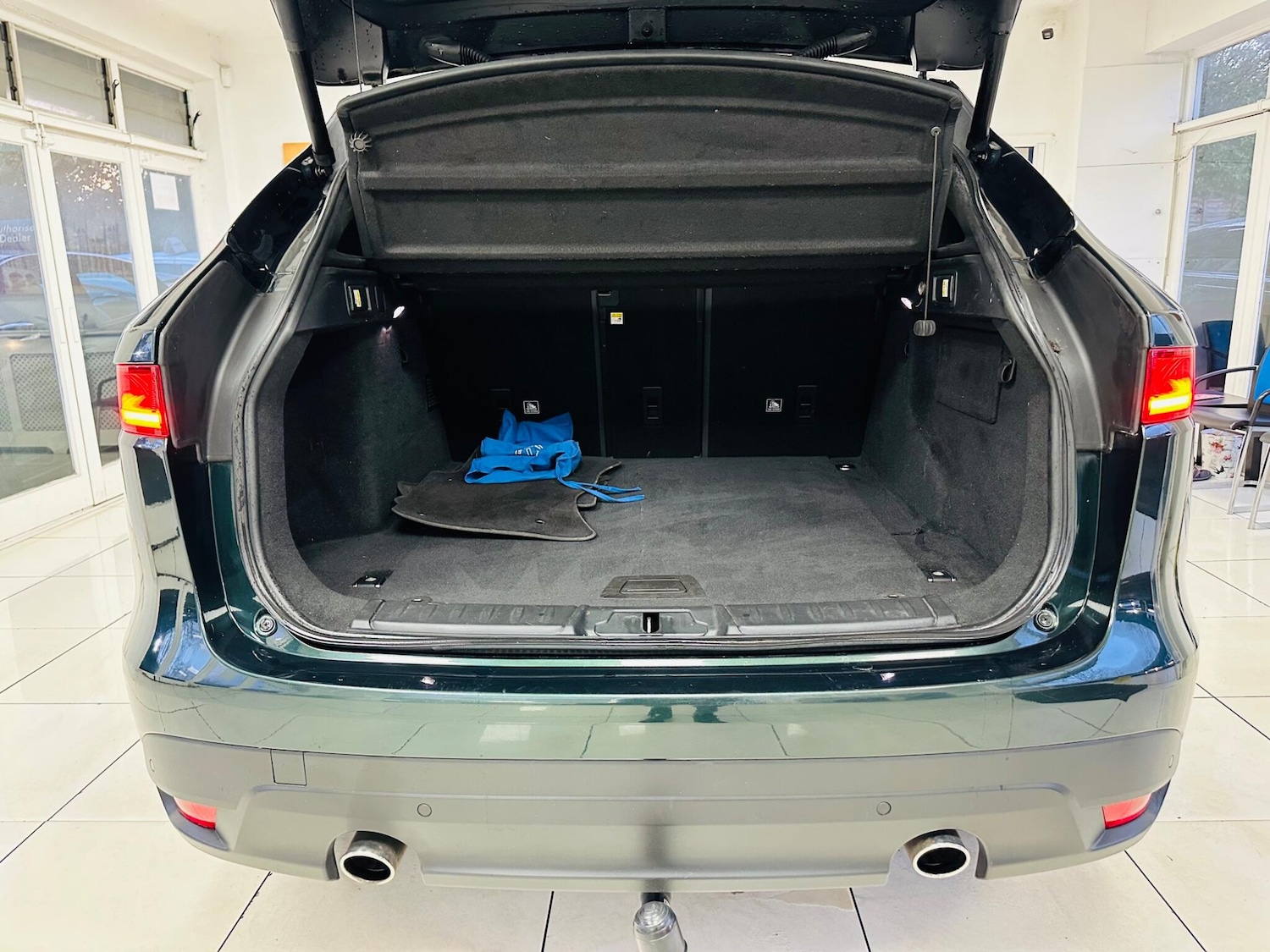 Used Jaguar F-Pace 2018 for sale - 77478849: Photo 37