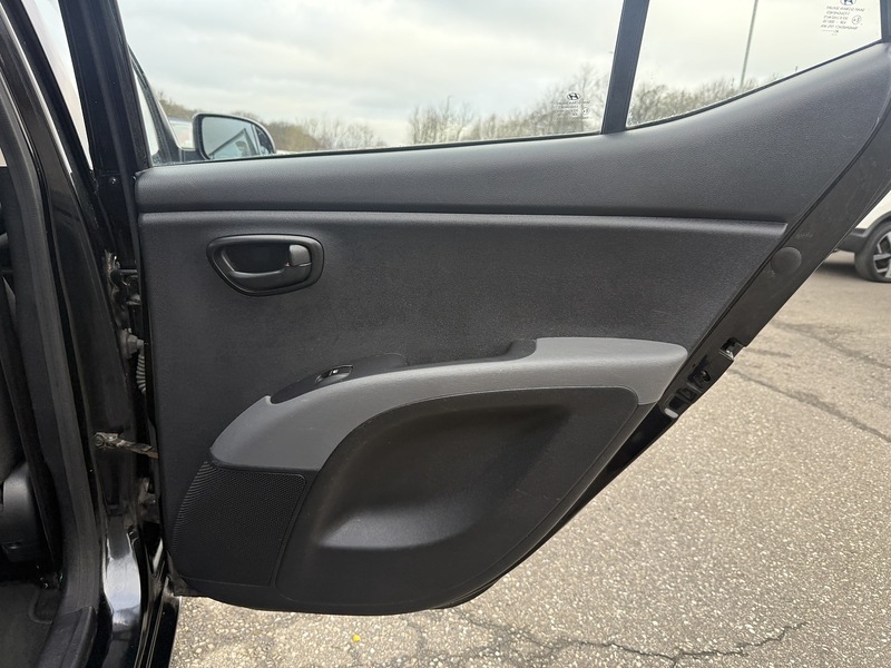 Used Hyundai i10 for sale - 77490699: Photo 26