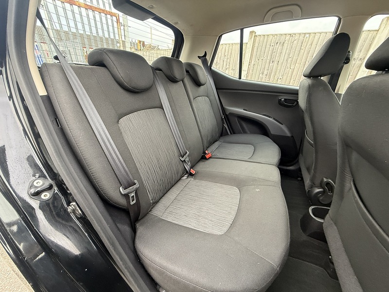 Used Hyundai i10 for sale - 77490699: Photo 30