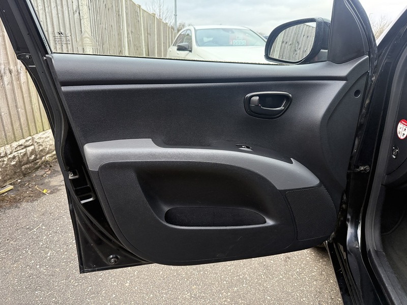 Used Hyundai i10 for sale - 77490699: Photo 38