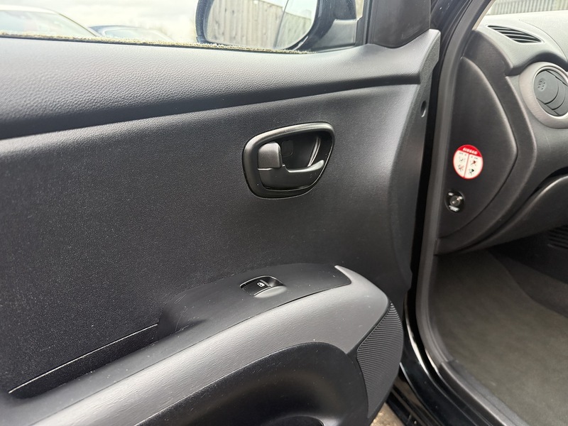 Used Hyundai i10 for sale - 77490699: Photo 39