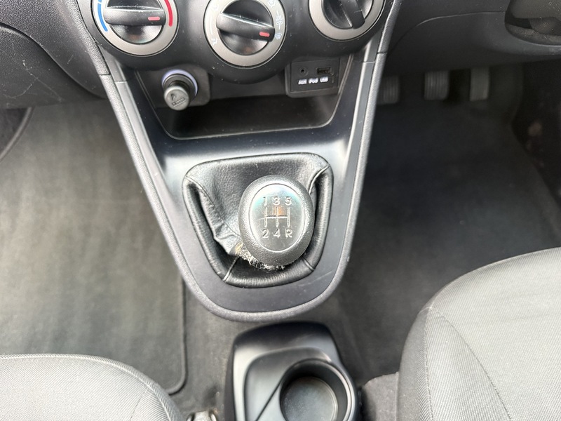 Used Hyundai i10 for sale - 77490699: Photo 44