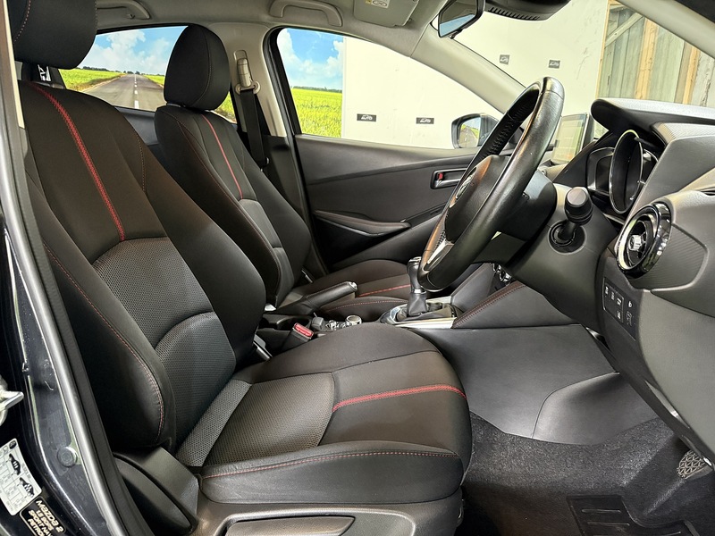Used Mazda Mazda2 2015 for sale - 76194022: Photo 22