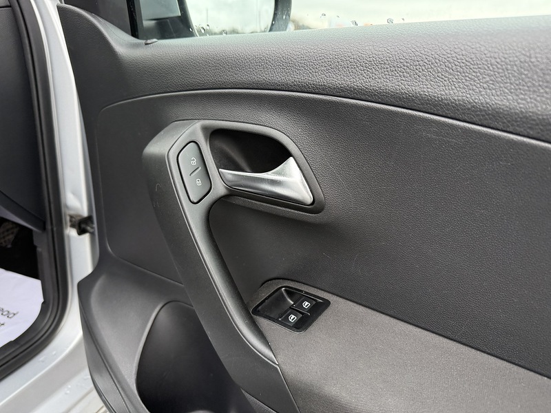 Used Volkswagen Polo 2013 for sale - 77276975: Photo 22