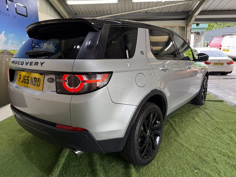 Used Land Rover Discovery Sport 2015 for sale - 76686771: Photo 16