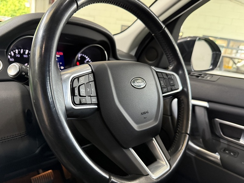 Used Land Rover Discovery Sport 2015 for sale - 76686771: Photo 61