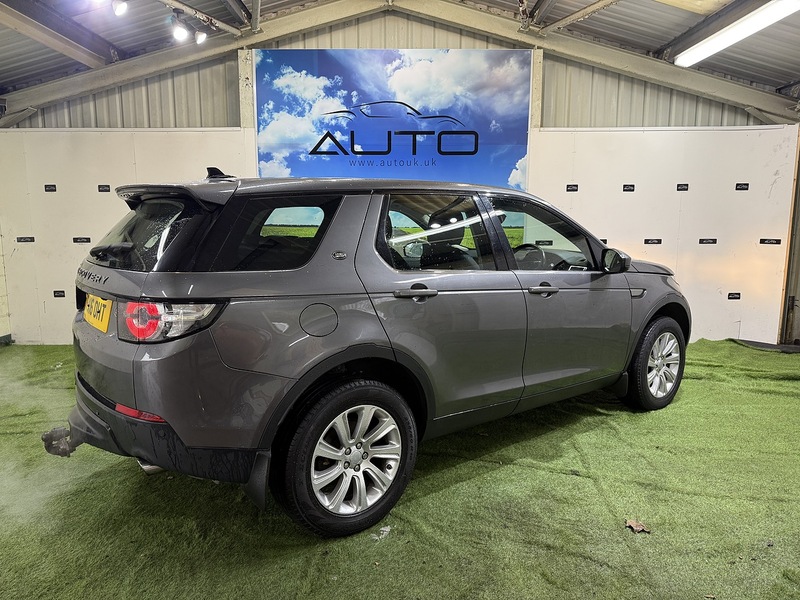 Used Land Rover Discovery Sport 2016 for sale - 77258886: Photo 12
