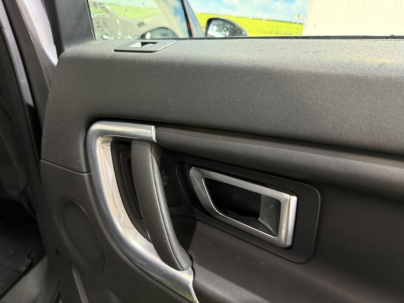 Used Land Rover Discovery Sport 2016 for sale - 77258886: Photo 44