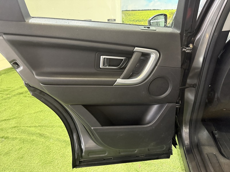 Used Land Rover Discovery Sport 2016 for sale - 77258886: Photo 52