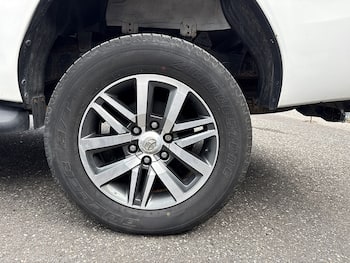 Used Toyota Hilux 2019 for sale - 79871874: Photo