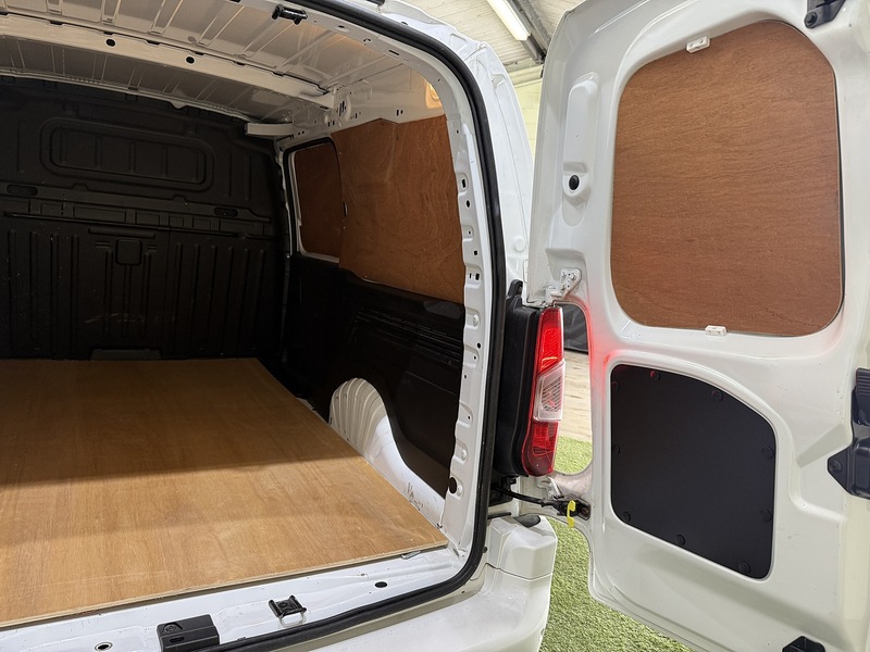 Used Vauxhall Combo 2020 for sale - 76193993: Photo 32