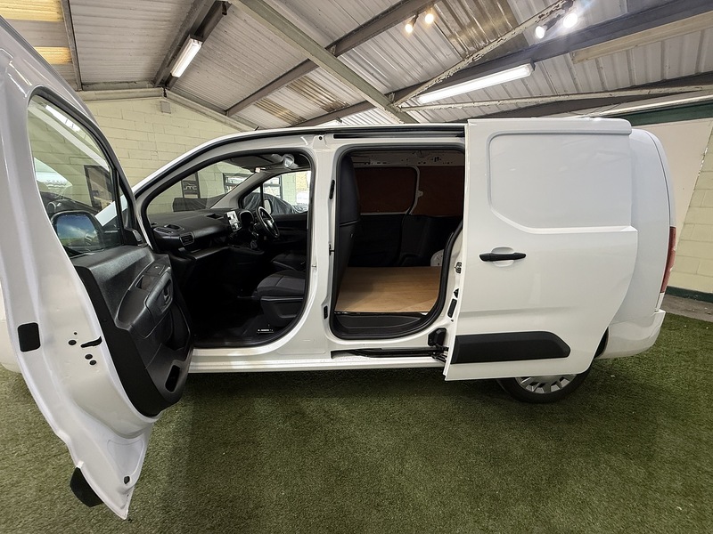 Used Vauxhall Combo 2020 for sale - 76193993: Photo 35