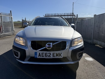 Used Volvo XC70 2013 for sale - 79423249: Photo