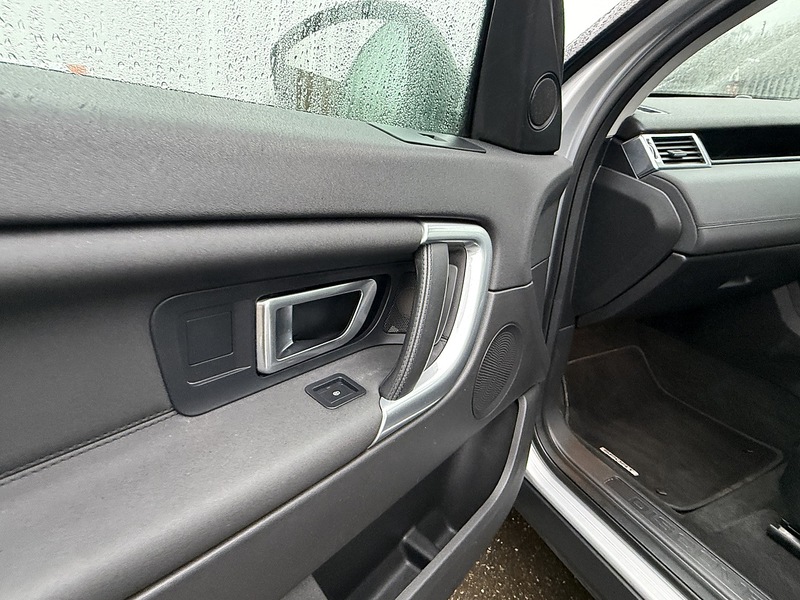 Used Land Rover Discovery Sport 2015 for sale - 77384840: Photo 63