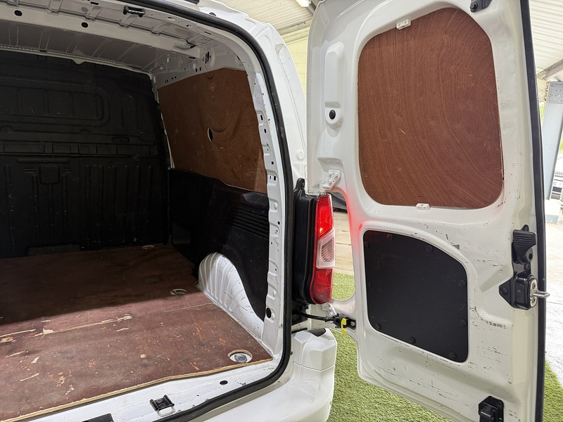 Used Vauxhall Combo 2020 for sale - 76193937: Photo 30