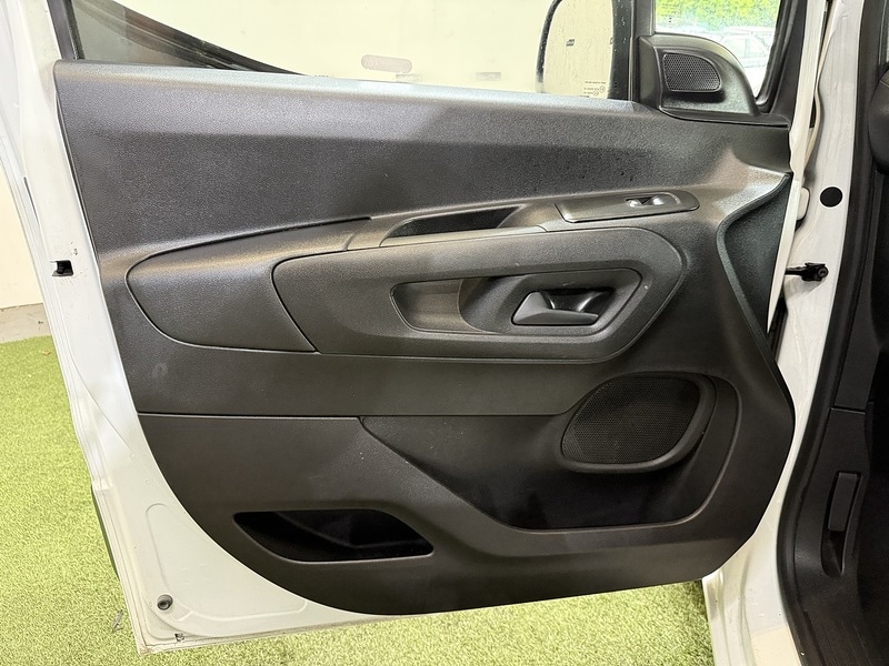 Used Vauxhall Combo 2020 for sale - 76193937: Photo 37