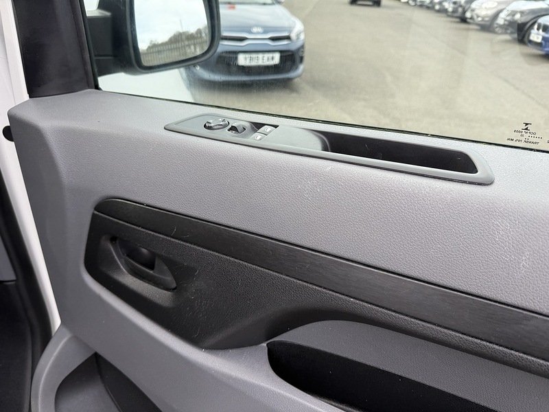 Used Vauxhall Vivaro 2020 for sale - 77258883: Photo 18