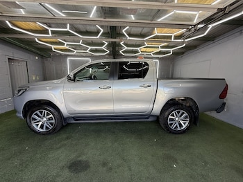Used Toyota Hilux 2018 for sale - 76193920: Photo 4