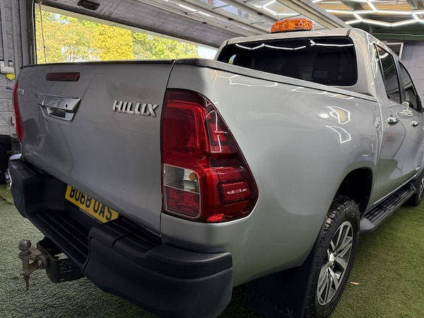 Used Toyota Hilux 2018 for sale - 76193920: Photo 9