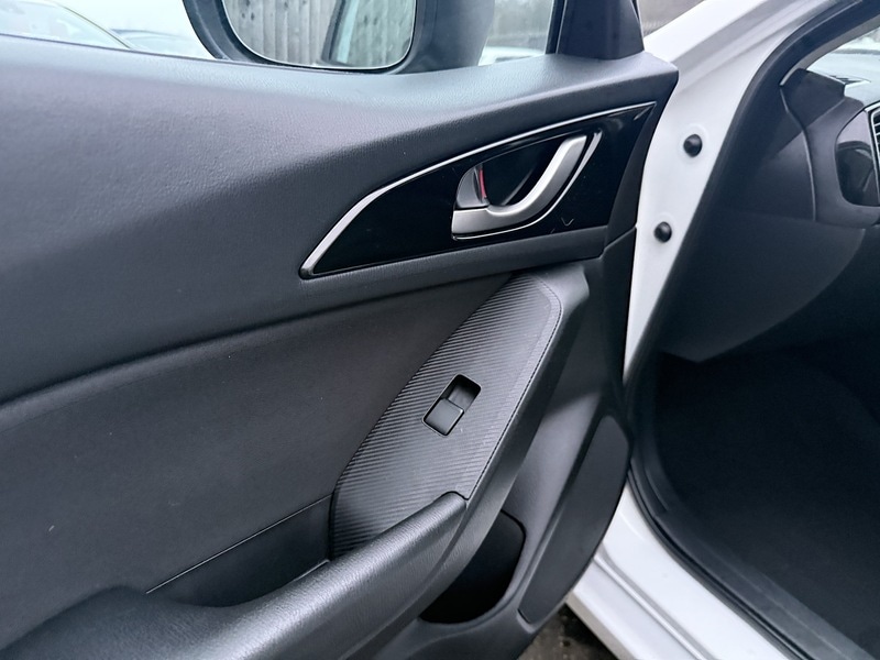 Used Mazda Mazda3 2015 for sale - 77258921: Photo 48