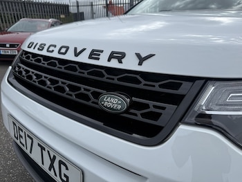 Used Land Rover Discovery Sport 2017 for sale - 78713533: Photo