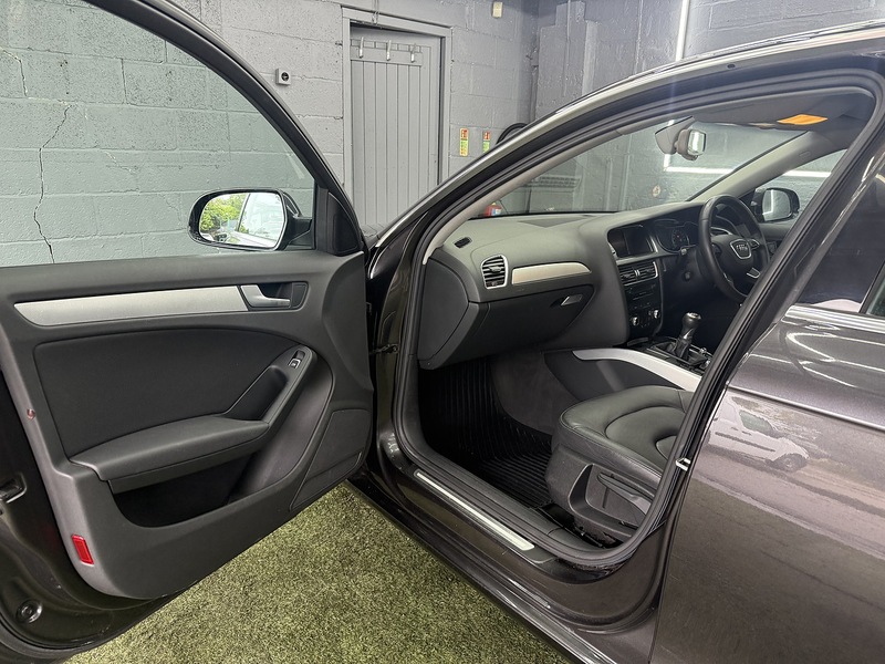 Used Audi A4 2012 for sale - 76193927: Photo 40
