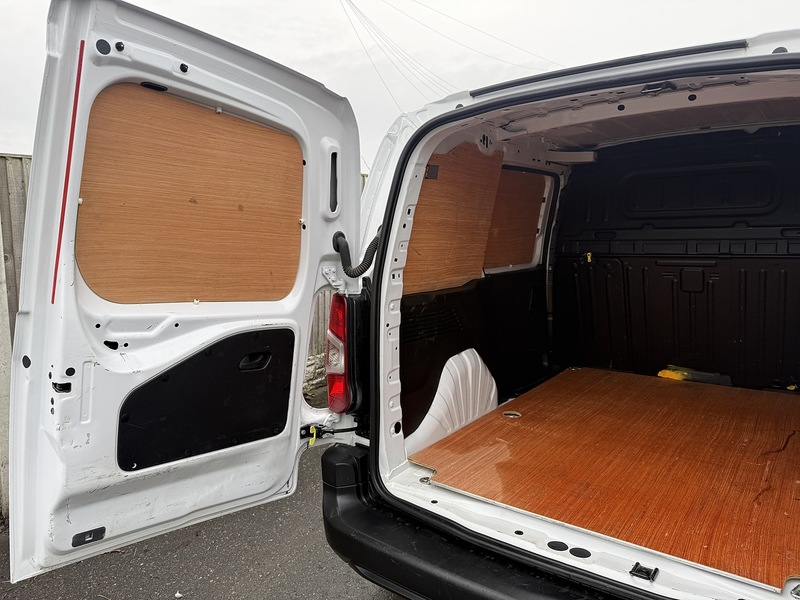 Used Peugeot Partner 2023 for sale - 77258941: Photo 33