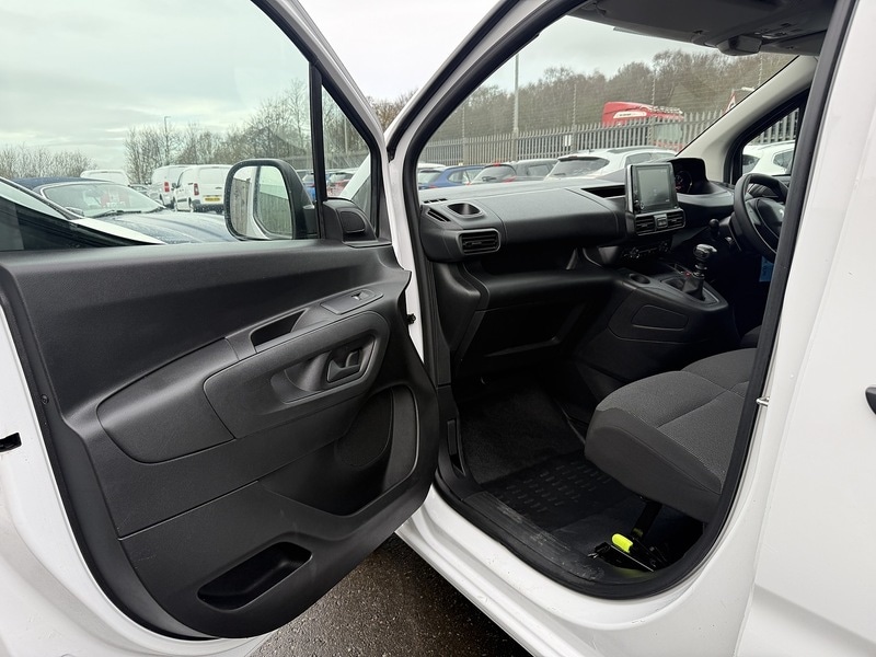 Used Peugeot Partner 2023 for sale - 77258941: Photo 34