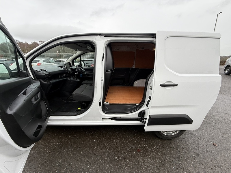 Used Peugeot Partner 2023 for sale - 77258941: Photo 35