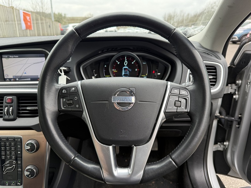 Used Volvo V40 2013 for sale - 78097566: Photo 20