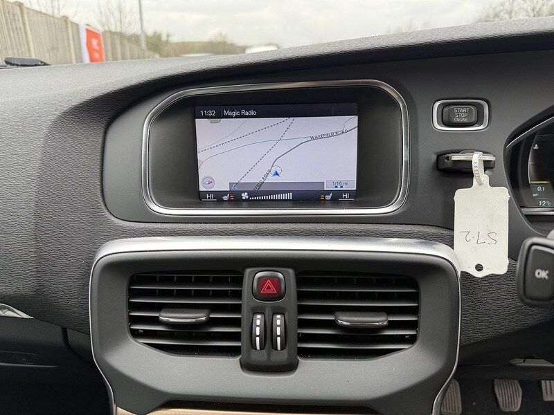 Used Volvo V40 2013 for sale - 78097566: Photo 24