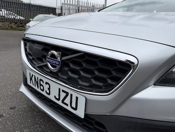 Used Volvo V40 2013 for sale - 78097566: Photo