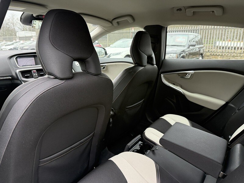 Used Volvo V40 2013 for sale - 78097566: Photo 36