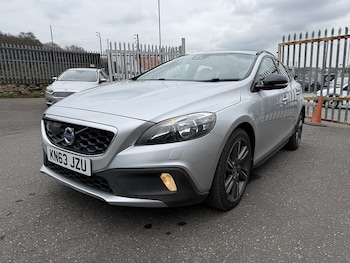 Used Volvo V40 2013 for sale - 78097566: Photo