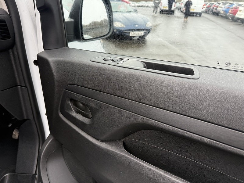 Used Vauxhall Vivaro 2023 for sale - 77258937: Photo 15