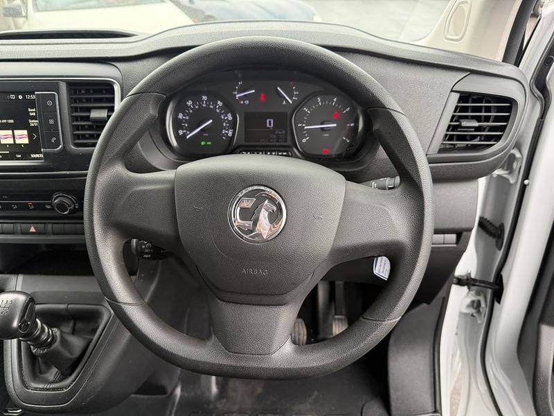 Used Vauxhall Vivaro 2023 for sale - 77258937: Photo 17
