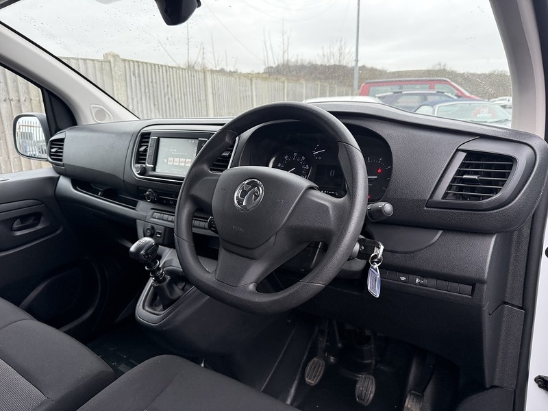 Used Vauxhall Vivaro 2023 for sale - 77258937: Photo 19