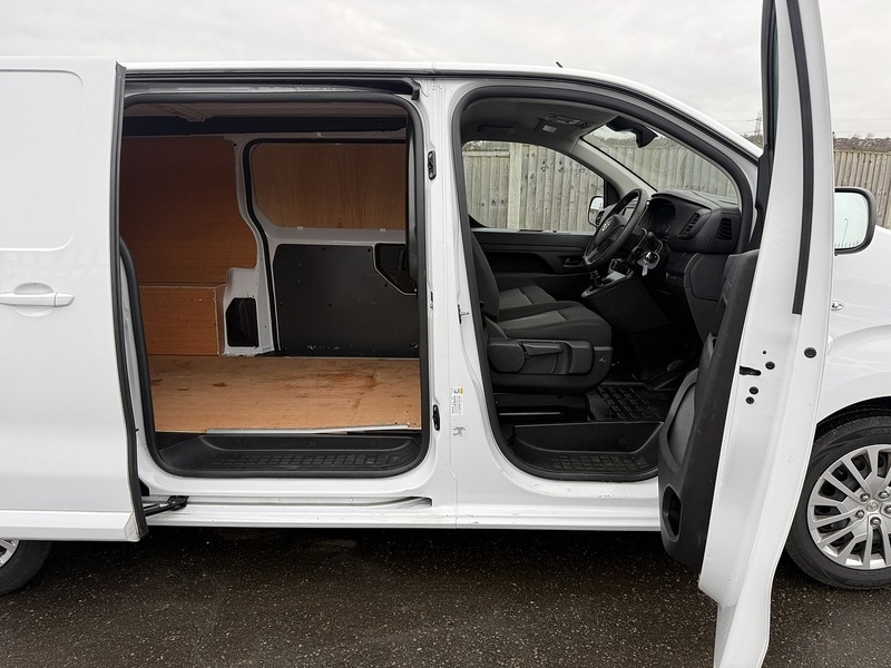 Used Vauxhall Vivaro 2023 for sale - 77258937: Photo 27