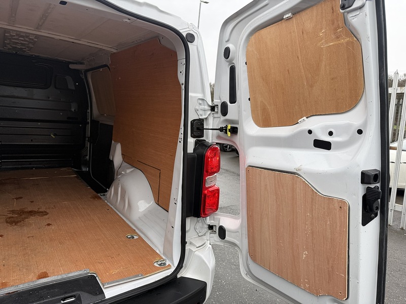 Used Vauxhall Vivaro 2023 for sale - 77258937: Photo 29