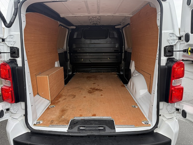 Used Vauxhall Vivaro 2023 for sale - 77258937: Photo 31