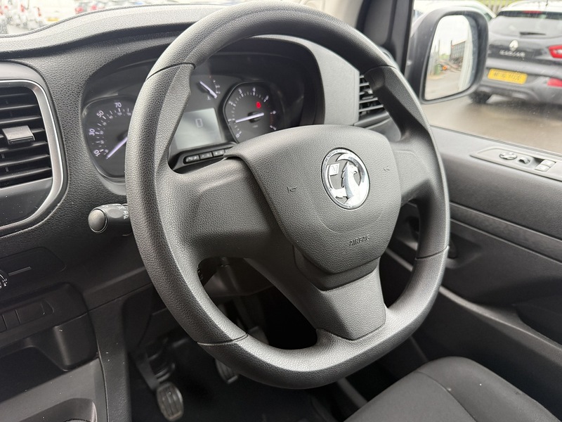 Used Vauxhall Vivaro 2023 for sale - 77258937: Photo 39