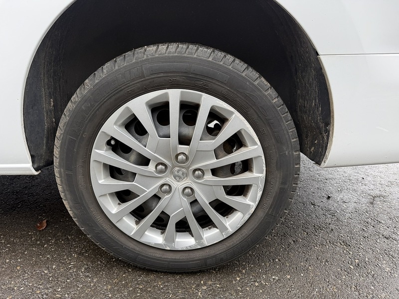 Used Vauxhall Vivaro 2023 for sale - 77258937: Photo 5